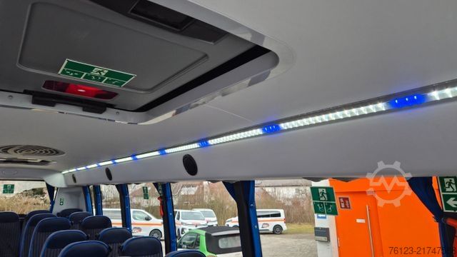 Kleinbus IVECO 2x Daily 70 Lagerfahrzrug Ferqui Sunrise 2,5 m B