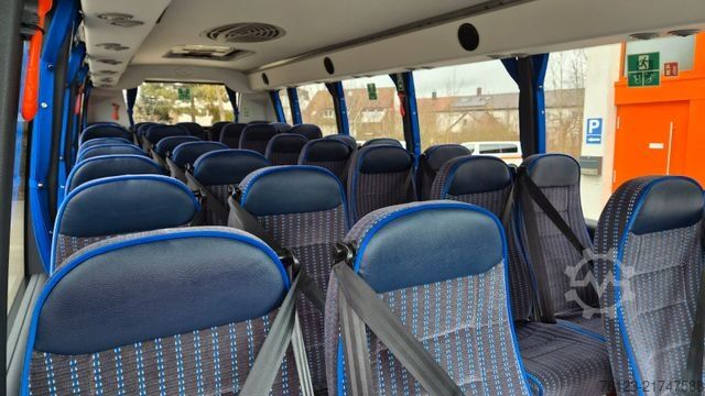 Kleinbus IVECO 2x Daily 70 Lagerfahrzrug Ferqui Sunrise 2,5 m B