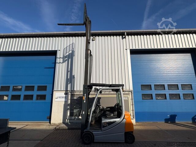 VS-23089 Electric triplex mast forklift Still RX20-16PL STILL RX20-16PL