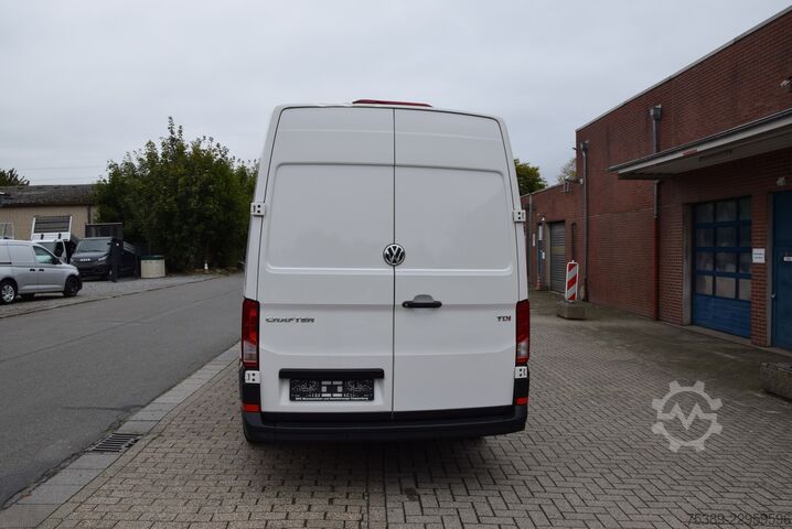 High top van VW Crafter  35 Maxi Kasten Lang 2,0 TDI Klima