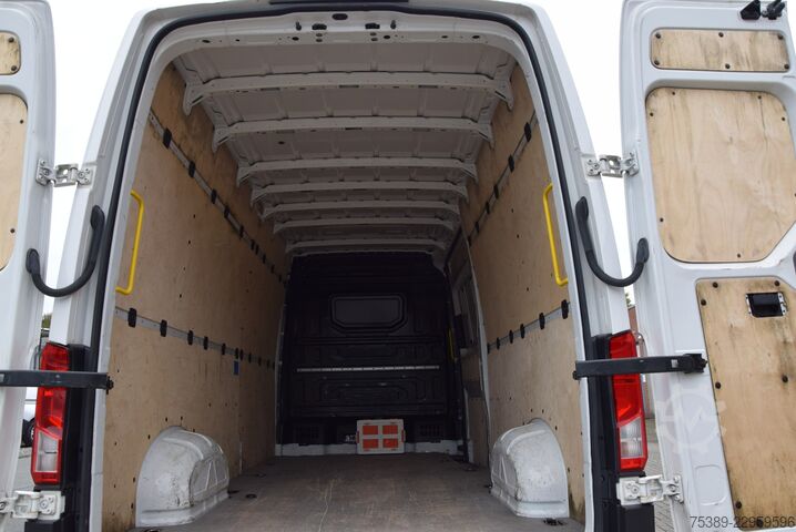 High top van VW Crafter  35 Maxi Kasten Lang 2,0 TDI Klima