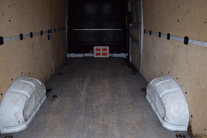 High top van VW Crafter  35 Maxi Kasten Lang 2,0 TDI Klima