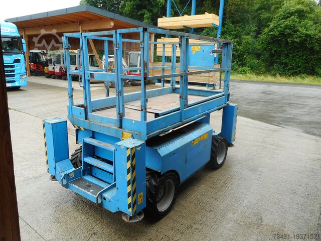 Teleskoparbeitsbühne Genie GS2668RT Diesel Allrad 9,92m