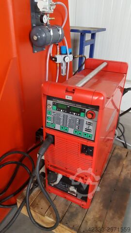 Schweissroboterkompaktanlage igm RR/RWV