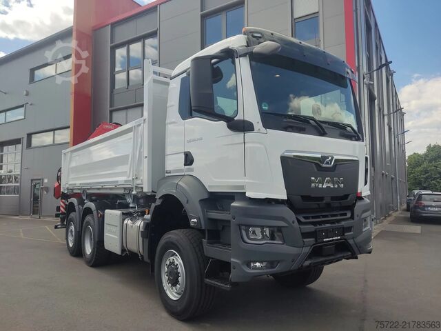 Tipper with crane MAN TGS 28.440 6x4-4 BL 2-Seitenkipper Fassi F235 Kran
