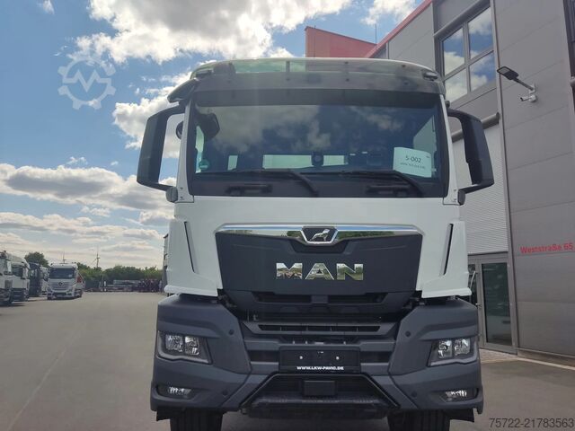 Tipper with crane MAN TGS 28.440 6x4-4 BL 2-Seitenkipper Fassi F235 Kran