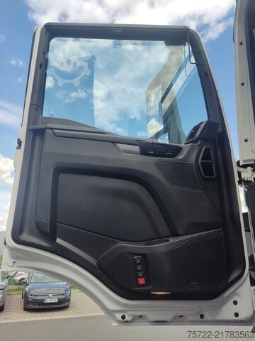 Kipper mit Kran MAN TGS 28.440 6x4-4 BL 2-Seitenkipper Fassi F235 Kran