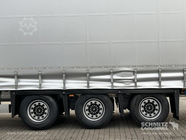 Open semitrailer with tarp Schmitz Cargobull Curtainsider Mega Getränke
