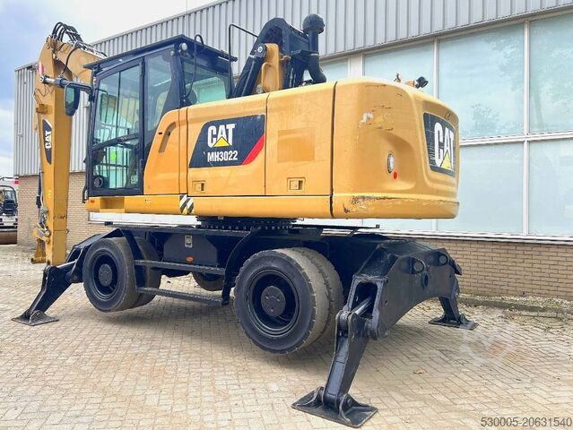 Material handler CAT MH3022  2015   CE