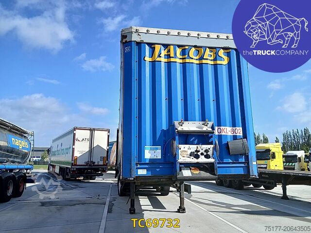 Sliding tarpaulins Krone 