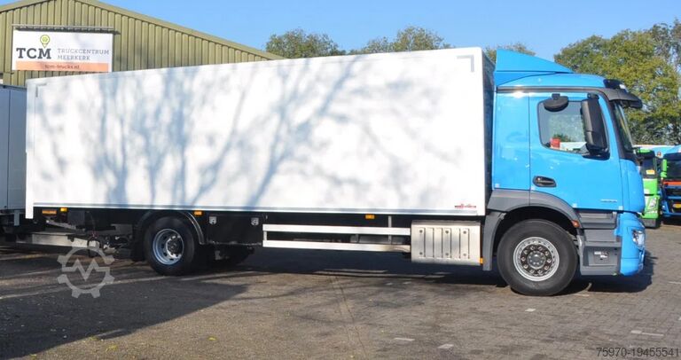 Suitcase Mercedes-Benz Antos 1933 4X2 2019. 300.800km. NL-TRUCK