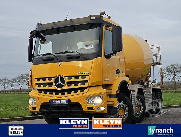 Mixer MERCEDES-BENZ AROCS 3243 8X4 LIEBHERR 10M3