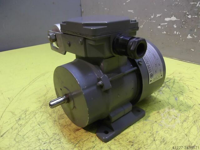 Electric motor 0.06 kW 1600 Rpm 220 V Gebr. Rademacher RASEMF564B