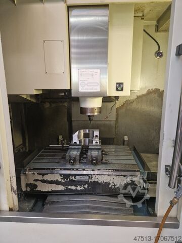 Machining center Bridgeport VMC 760 XP3