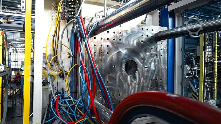 Spritzgießmaschine BATTENFELD HM 300/1330