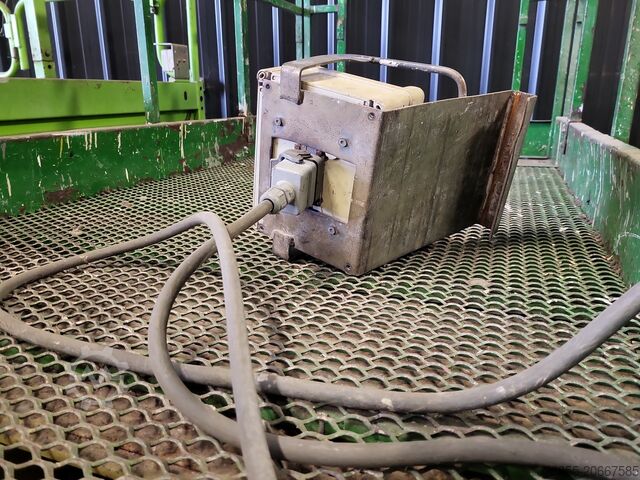 Scherenhubtisch Iteco IG 10130 (for parts only)