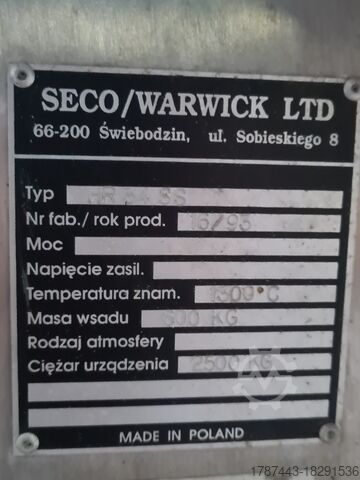 Rostfreies Gehäuse für einen Vakuumofen Seco Warwick 