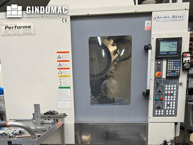 VERTIKALES BEARBEITUNGSZENTRUM Akira Seiki PC700HSC