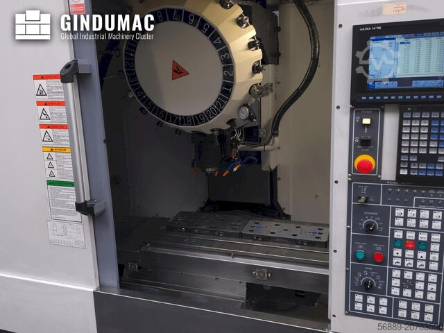 VERTIKALES BEARBEITUNGSZENTRUM Akira Seiki PC700HSC