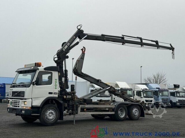 Roll-off tipper truck Volvo 340 HIAB Kran 11,9m=790kg 5+6 Steuerkreis Klima