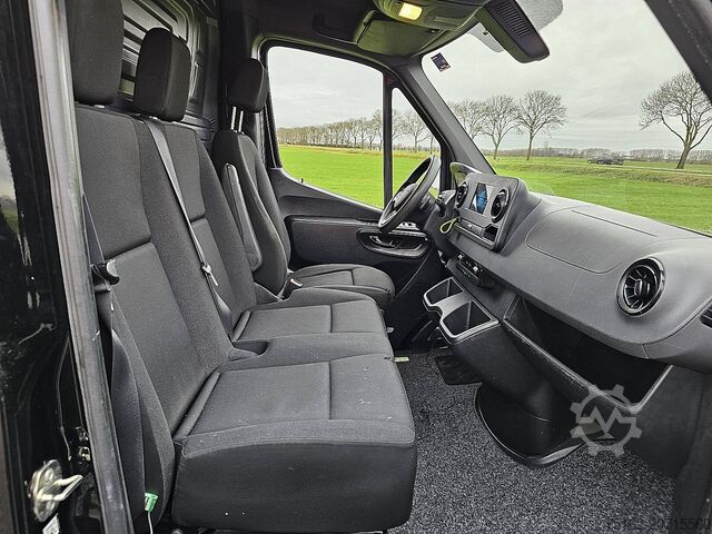 Hochdachkombi MERCEDES-BENZ SPRINTER 211 CDI AUT. L1H1