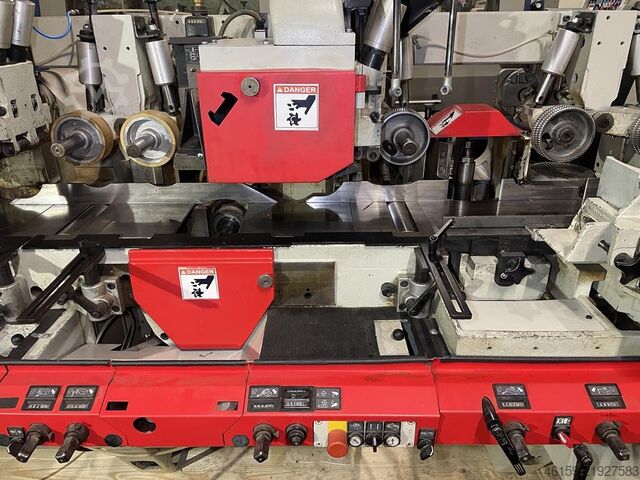 Hobel- und Kehlautomat WEINIG HYDROMAT  (8 spindle)