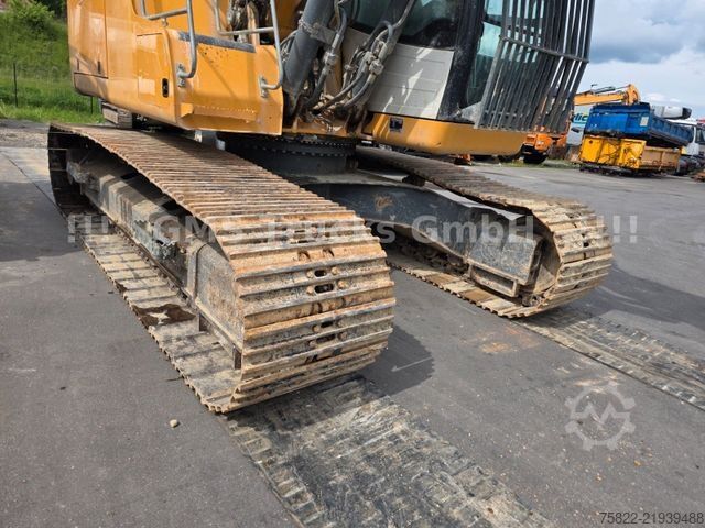 Chain excavator LIEBHERR R 924 SLC / SW 48 Likufix / Verstellausleger