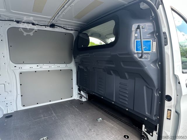 Panel van MERCEDES-BENZ Vito 114 LANG 9G-TR 4x4 ALLRAD KLIMA NAVI KAMERA