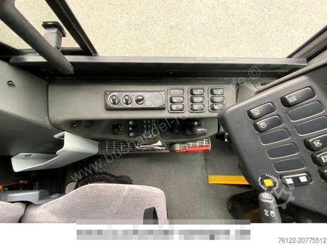 Gelenkbus SCANIA Citywide LF/ A23/A40/O 530 G/Citaro/.