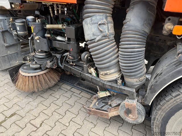 Kehrmaschine MAN TGM 18.340 Kehrmaschine FAUN VIAJET 6 HD 200 bar
