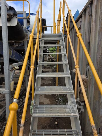 Semi Mobile Jaw Crushing Unit Omega J1065S Jaw Crushing Plant