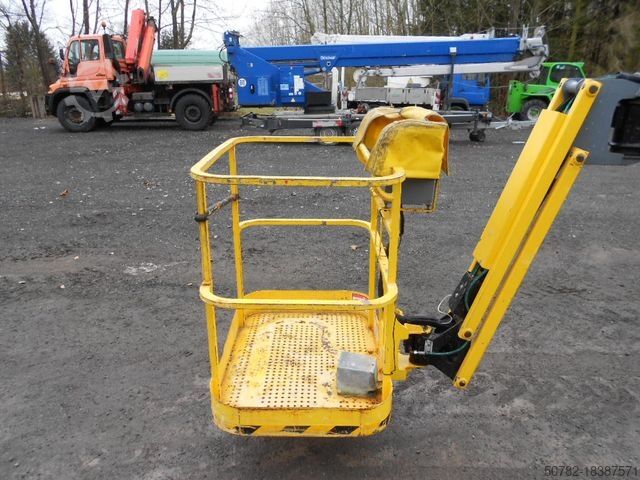 Arbeitsbühne HAULOTTE HA12CJ+ , AH 12m, Korbarm drehbar