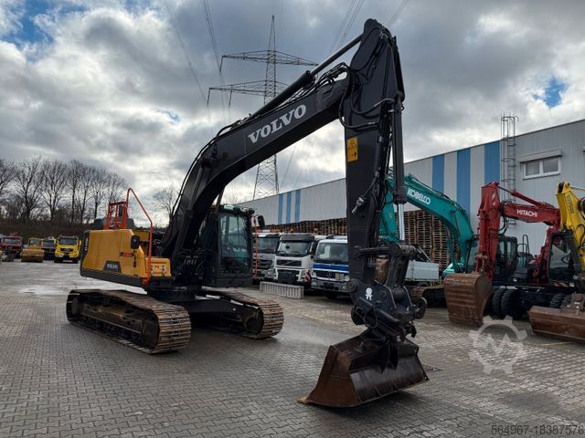Chain excavator VOLVO EC 220 EL SW hydr. 180 Grad Kamera Klima LED TOP
