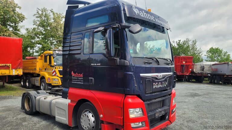 Volume truck tractor MAN 18.440 XXL Mega 2 Tank