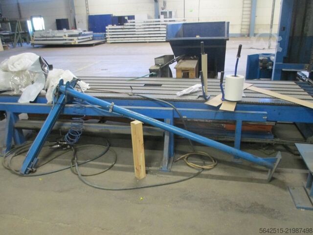 Packaging film wrapper with banding Octomeca OY 