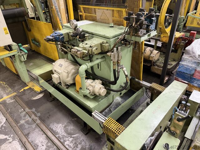 Reifenaufbaumaschine mit (3) Heißmesser GoodYear S.A. Formenbauwerk BRC III R1 E84