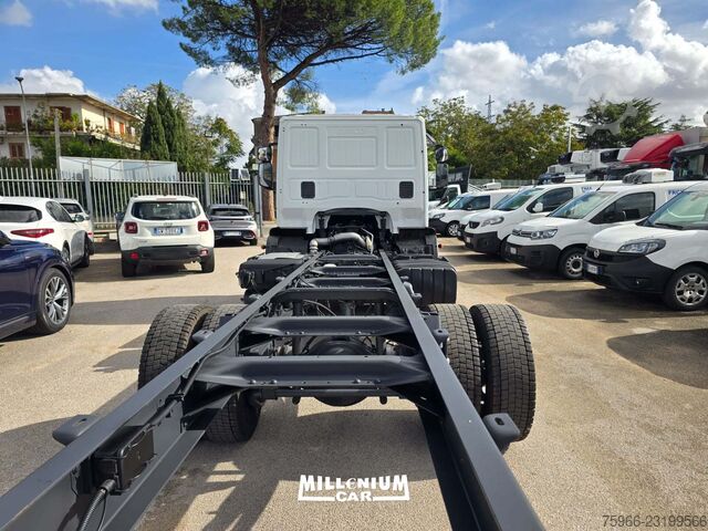 Truck chassis Iveco EUROCARGO 140-25 (2018)KM 280000 BALESTR