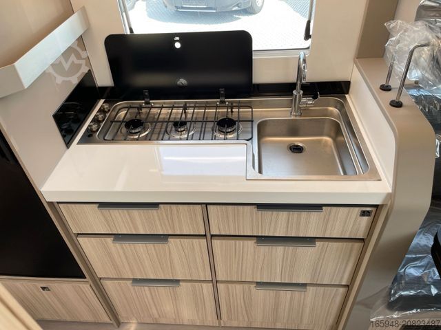 Teilintegriertes Wohnmobil ADRIA Compact 60Y DL JUBILEE *Bestand*Assistenten*