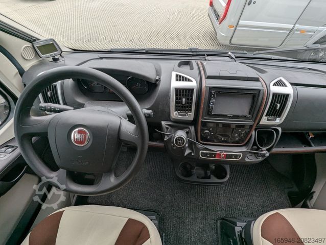 Teilintegriertes Wohnmobil CARTHAGO C-Tourer T 143 "Tankflaschen"auf autark getrimmt