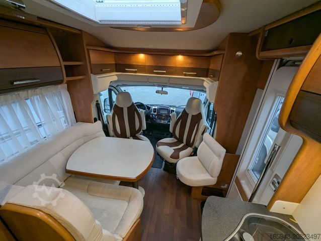 Teilintegriertes Wohnmobil CARTHAGO C-Tourer T 143 "Tankflaschen"auf autark getrimmt