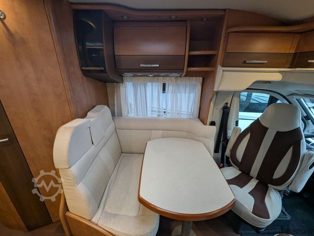 Teilintegriertes Wohnmobil CARTHAGO C-Tourer T 143 "Tankflaschen"auf autark getrimmt