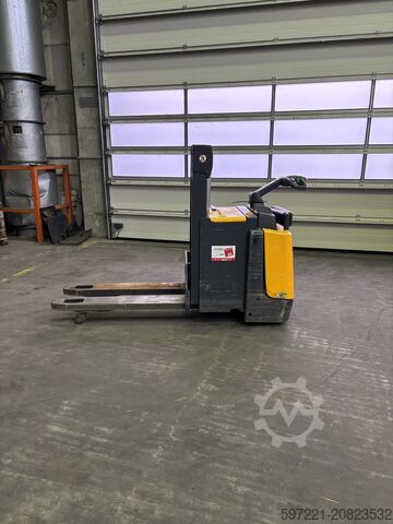 Palettenstapler Jungheinrich ERD 220