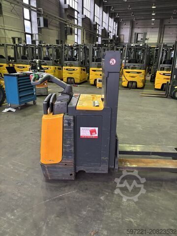 Pallet Stackers Jungheinrich ERD 220