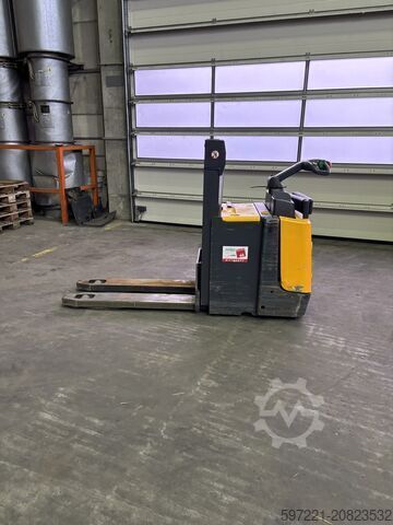 Pallet Stackers Jungheinrich ERD 220
