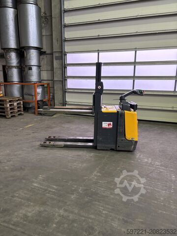 Pallet Stackers Jungheinrich ERD 220