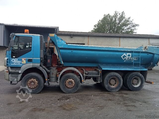 Tipper Truck Iveco TRAKKER 8x4