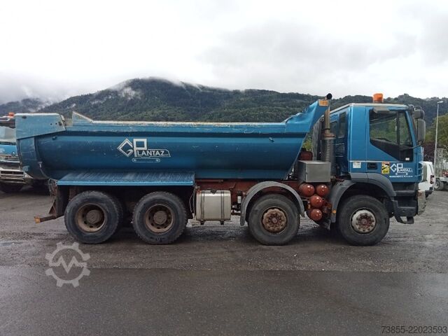 Tipper Truck Iveco TRAKKER 8x4
