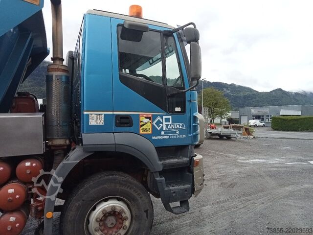 Tipper Truck Iveco TRAKKER 8x4