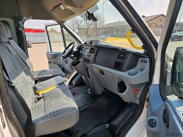 Kleinbus FORD Transit Trend 17 Sitzer