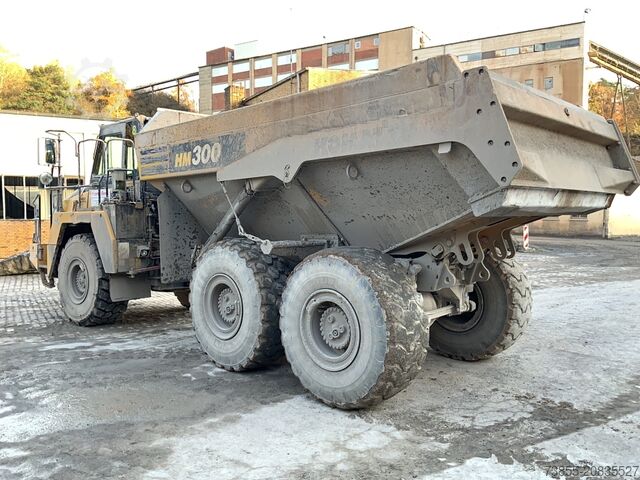 Knickgelenkter Muldenkipper Komatsu HM300-3